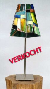 Lamp met rechte kap van glas, Tiffany Techniek